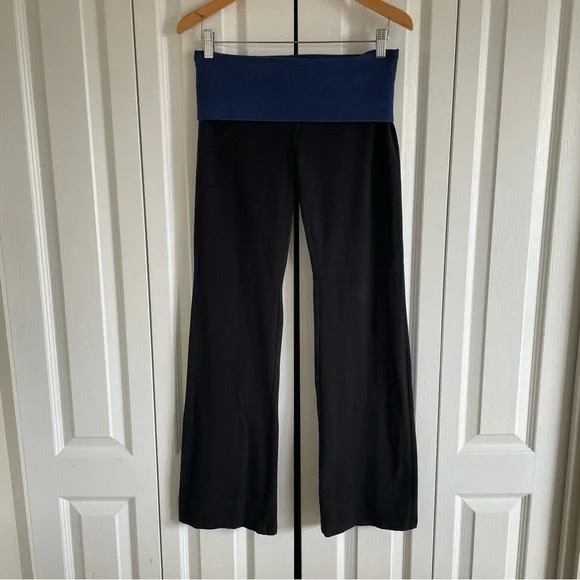 RARE 2011 Victoria's Secret Foldover Yoga Flare Pants M 2000s Love Pink Logo y2k - Picture 5 of 11